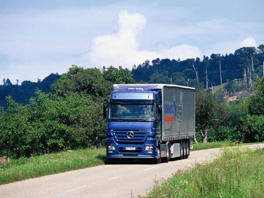  Mercedes-Benz Actros 1844 2002 года  (фото 12 из 15)